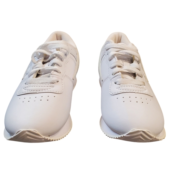 Fila Walking Shoes Womens Size 6.5 White Lace-up Low Top Sneakers - Picture 5 of 12